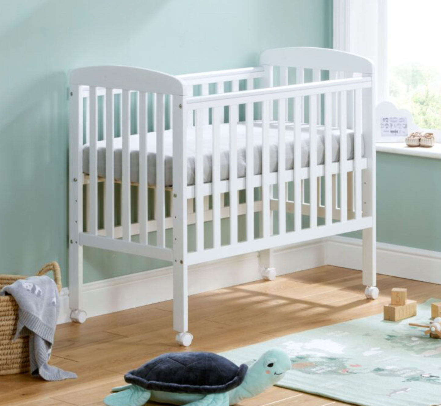 Babymore Space Saver Cot - White