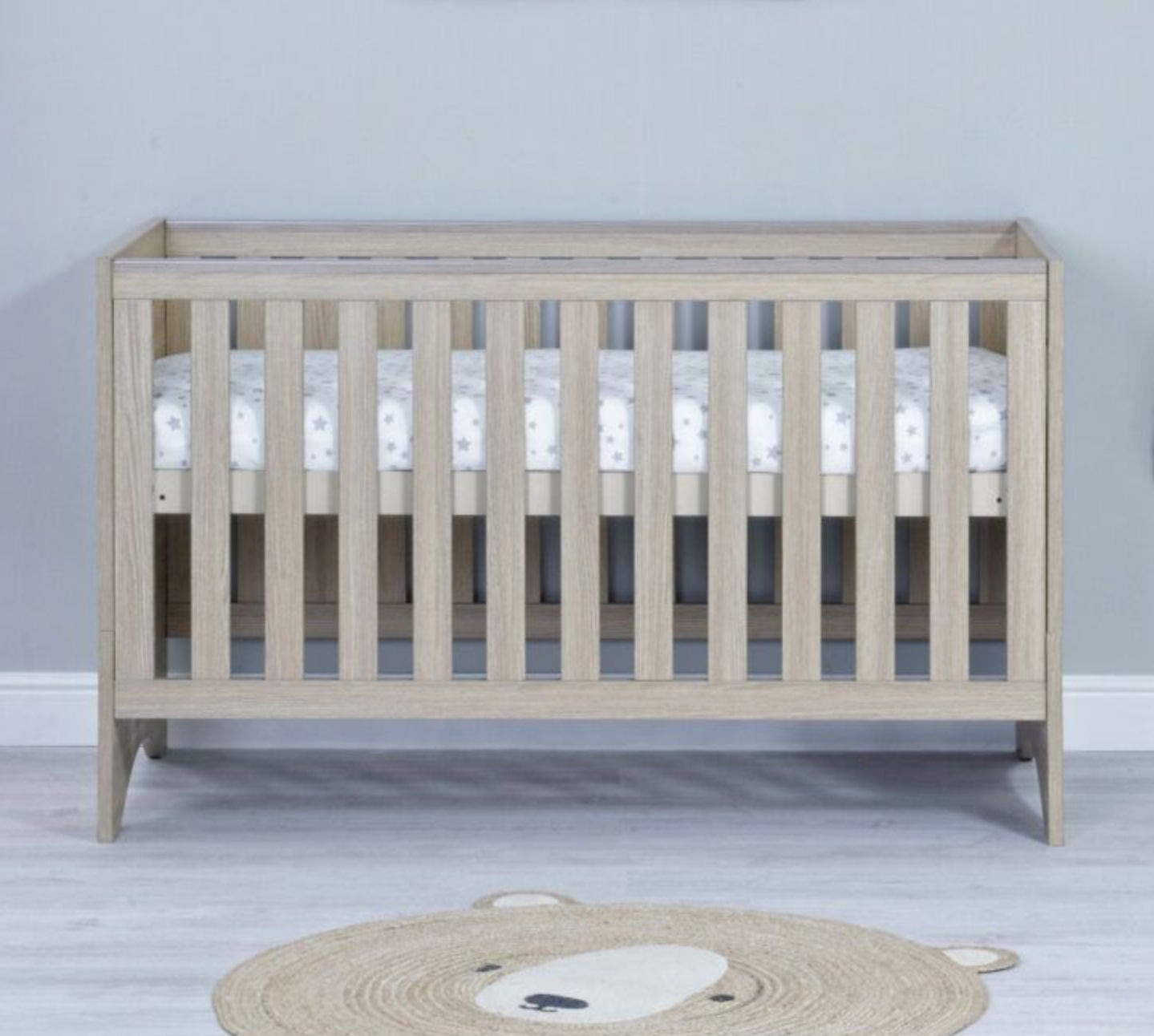 Babymore Veni Cot Bed - Oak