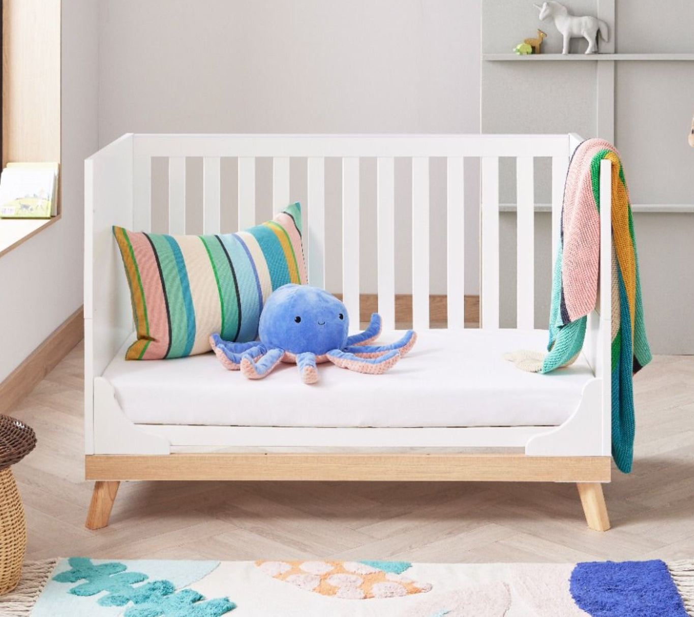Babymore Mona Mini Cot Bed - White